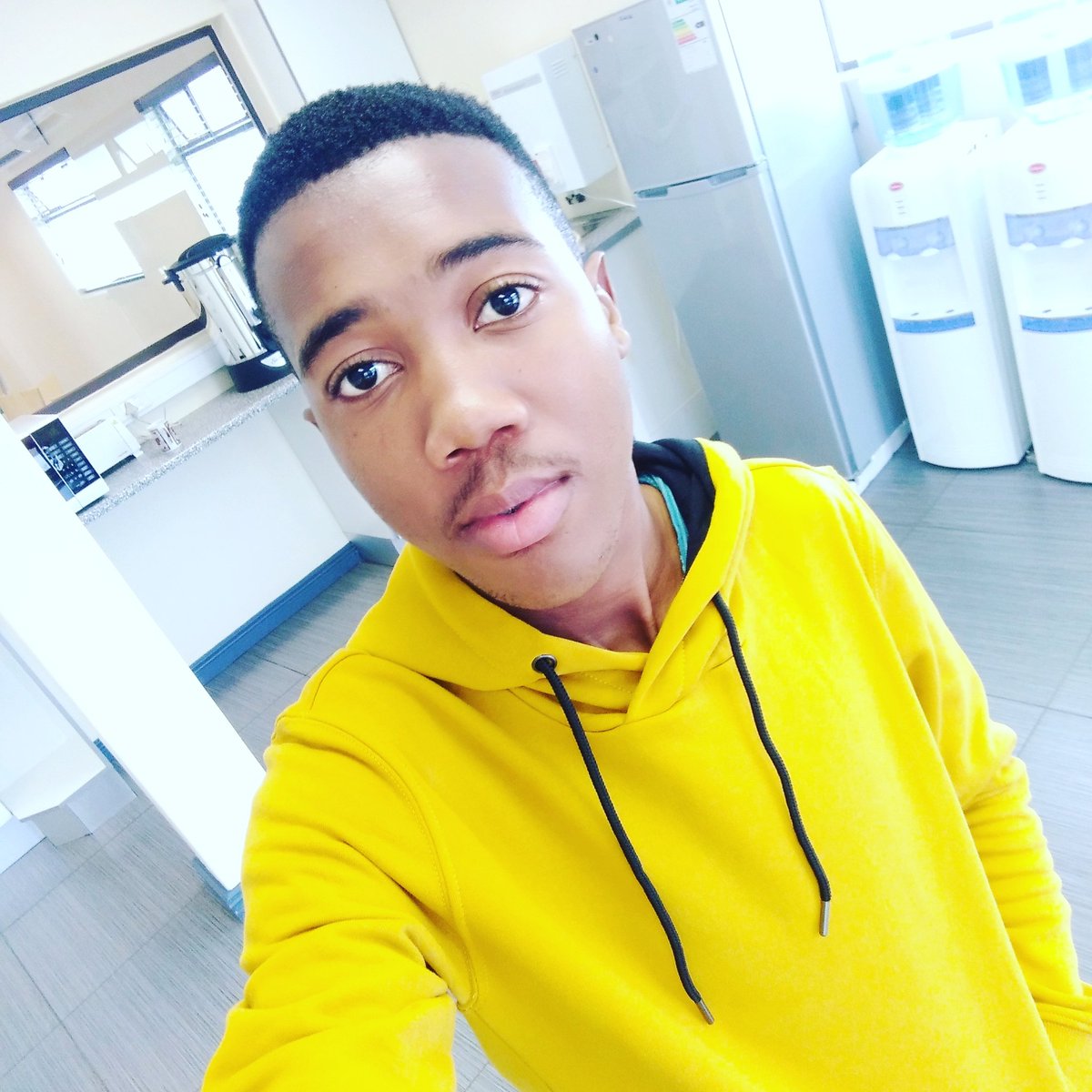 Sarbellow_M's tweet photo. #NewProfilePic https://t.co/hwOhzL6tVv