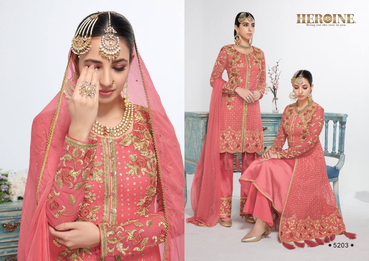 complete_lookz's tweet image. The perfect colour and the perfect style for you to amp up your glam quotient. ✨
Shop Now ! completethelookz.co.uk/new-dresses/pe… 

#DesiOutfits #IndianSuits #UK #USA