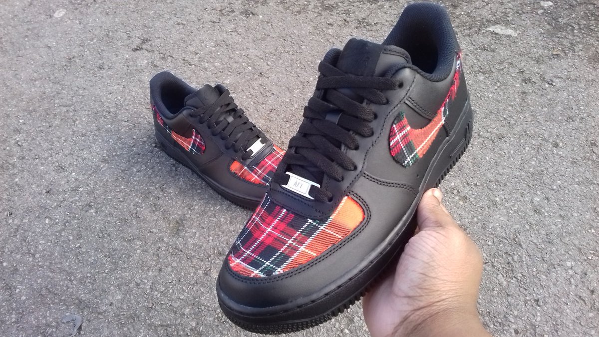 EyliseCustomz's tweet photo. Fabric air force 1 #customshoes #sneakernews #hypebeastdaily #solecollector https://t.co/L74uEncSeF