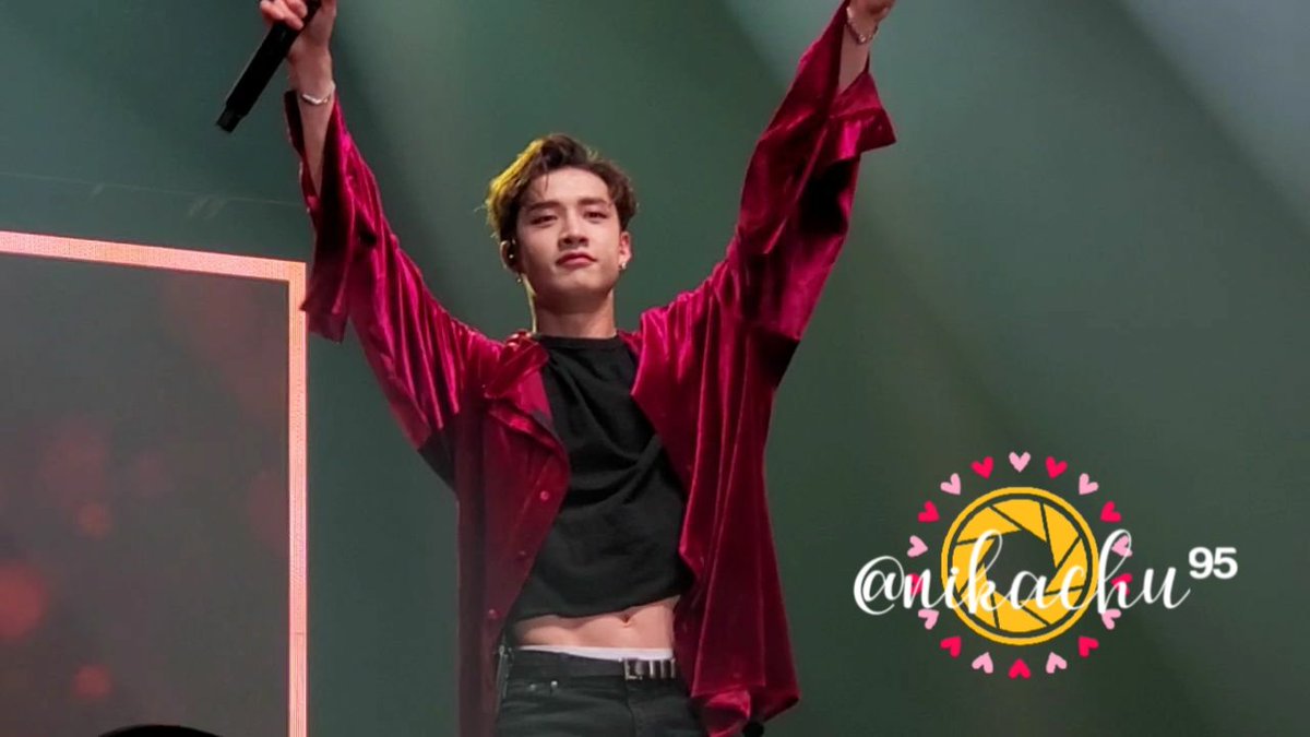 Nikachu95's tweet photo. He might as well have punched me in the throat with this one #BangChan #StrayKids #straykidsunlockinusa #absabsabs https://t.co/N2YBySfX66