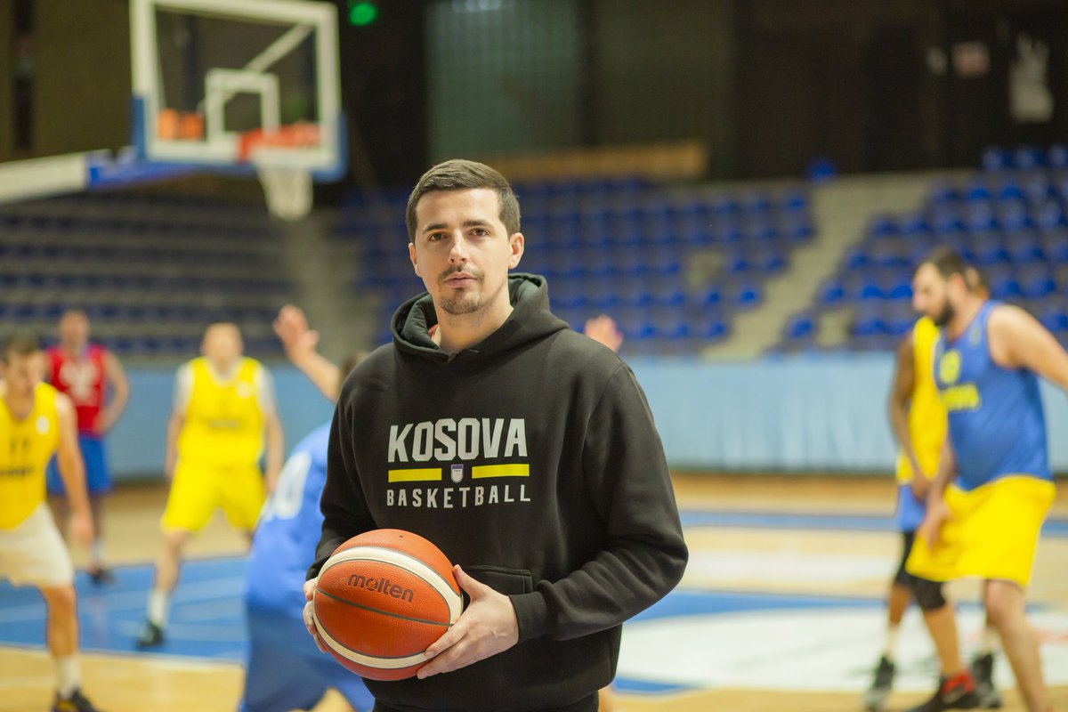 Granit Rugova pranohet në programin FIBA Time Out 2.0

Drejtori i Përfaqësueseve të Kosovës, Granit Rugova është pranuar në programin FIBA Time Out 2.0.
@FBKZyrtare 
<a href="/FIBA/">FIBA Basketball</a>