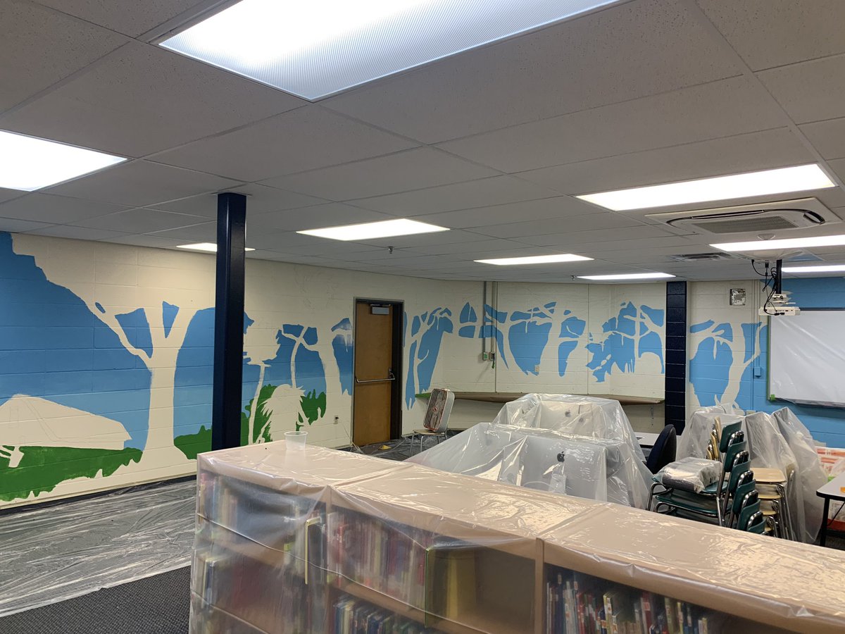StraubElem's tweet photo. Exciting work taking place in the library!
Huge thanks to @MasonCoSchools and @higherlevelart for continuing the Ron Clark Classrooms that’s provide a welcoming and engaging environment for students!
Can’t wait to see the finished product! https://t.co/ZaqU7byPTQ