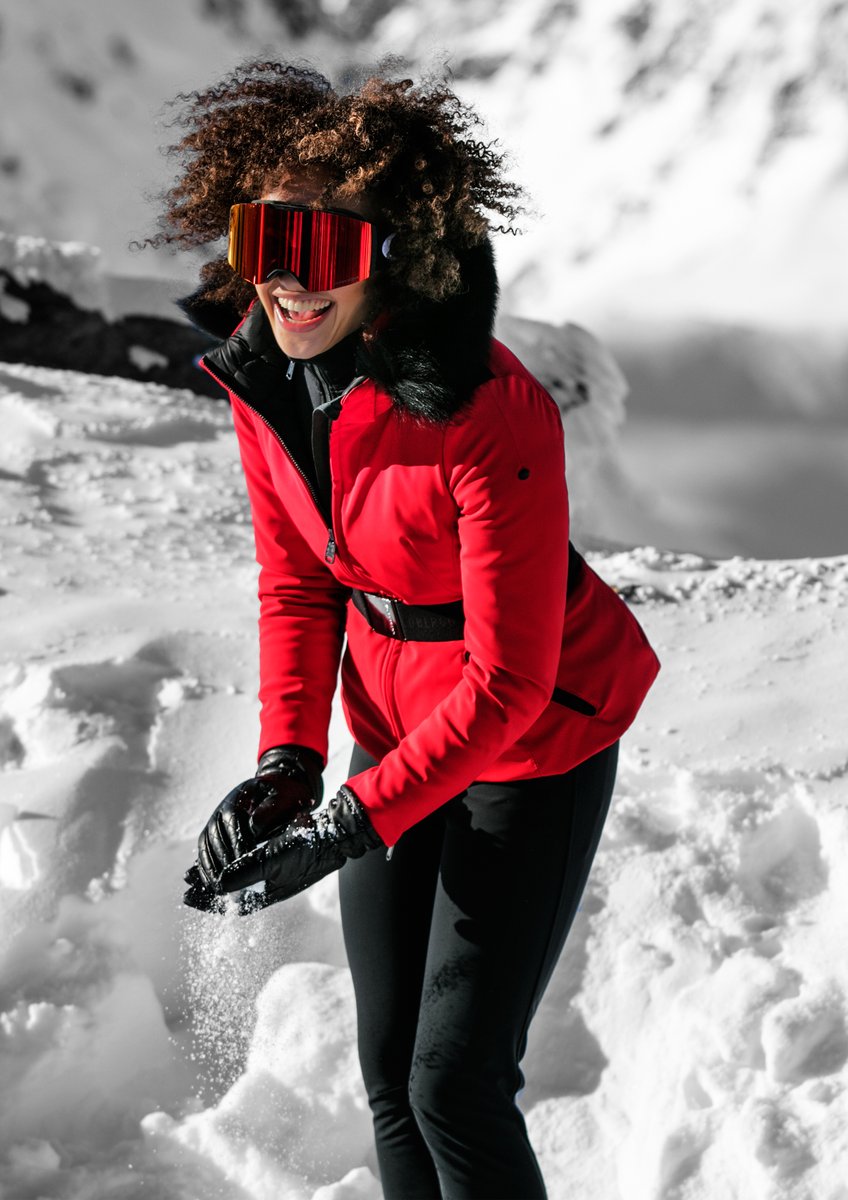 Now in our sale with a reduction of 20%: Goldbergh's 'Hida' ski jacket buff.ly/2TISWIi
#SkiChic #SkiFashion #Goldbergh
