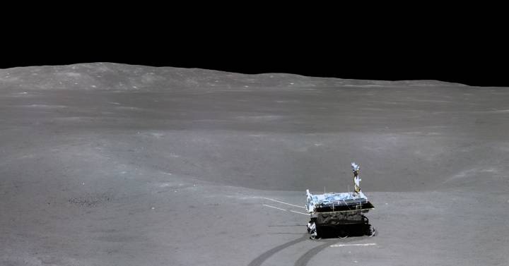 China desvela de qué está hecha la cara oculta de la Luna dlvr.it/RQrkBq