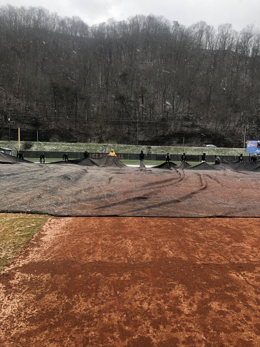 jake_sokoll's tweet image. Kentucky I will never understand you! #winterorspring