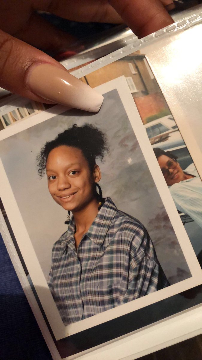 LoveYours4L's tweet image. Happy birthday mom 🖤 This love I can’t compare. #feb27th