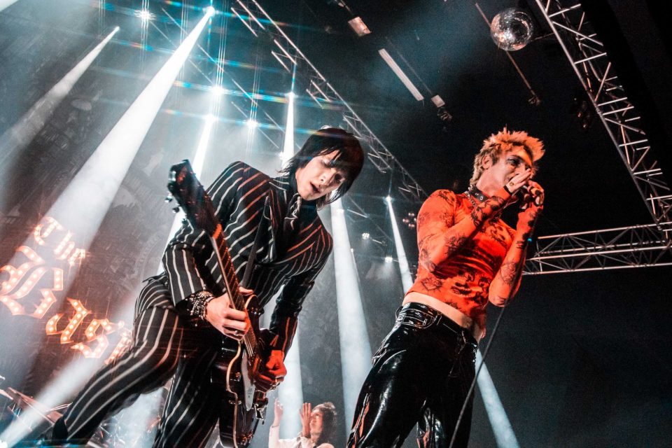 _GigGoer_'s tweet photo. With a touch of danger and madness, a @PalayeRoyale show is an awe-inspiring, unpredictable adventure that reminds us why live music brings such damn good fun. Here's what went down at their London gig:

https://t.co/fmNftgEhhF https://t.co/C5hmCMahkG
