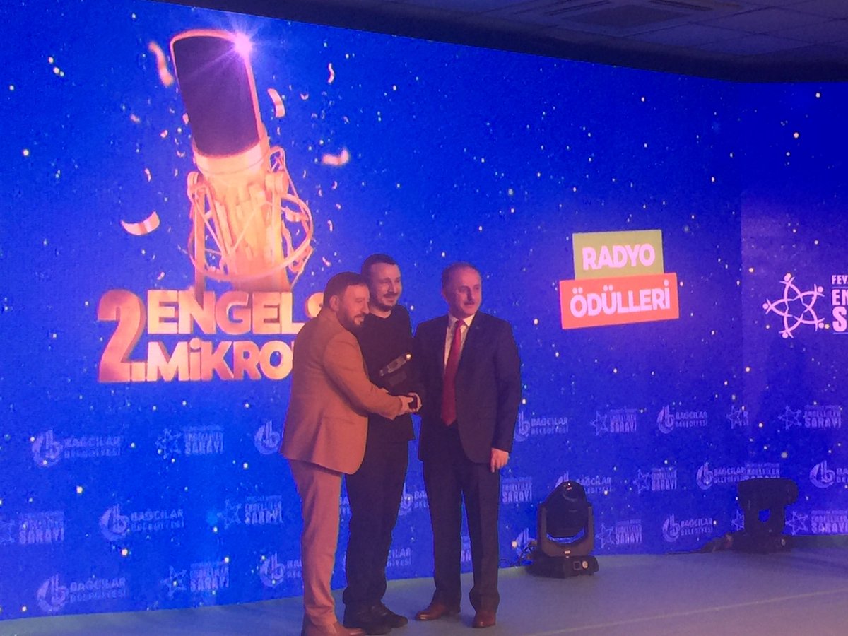radyoodulleri's tweet photo. 2. #EngelsizMikrofon Radyo Ödüllerinde

Yılın En İyi Radyo Show Programı 1.cisi

'Serdar Gökalp - Alem Fm' TEBRİKLER 🎙🔥💫                       
                                           
#LokmanÇağırıcı #Bağcılar #BağcılarBelediyesi 2. #EngelsizMikrofon https://t.co/BOyd2YF6md