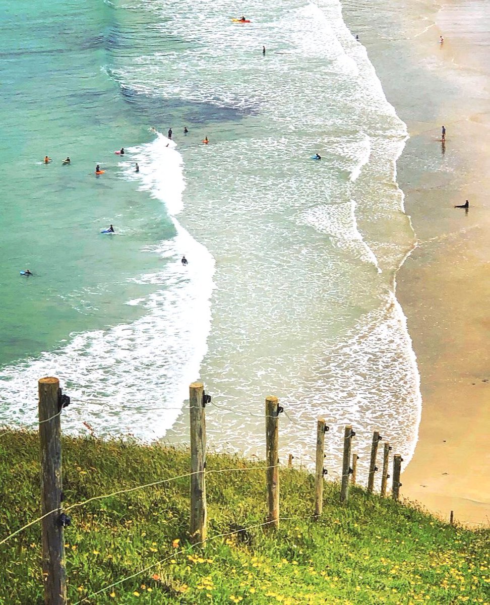 Beach Retreat Cornwall tweet media