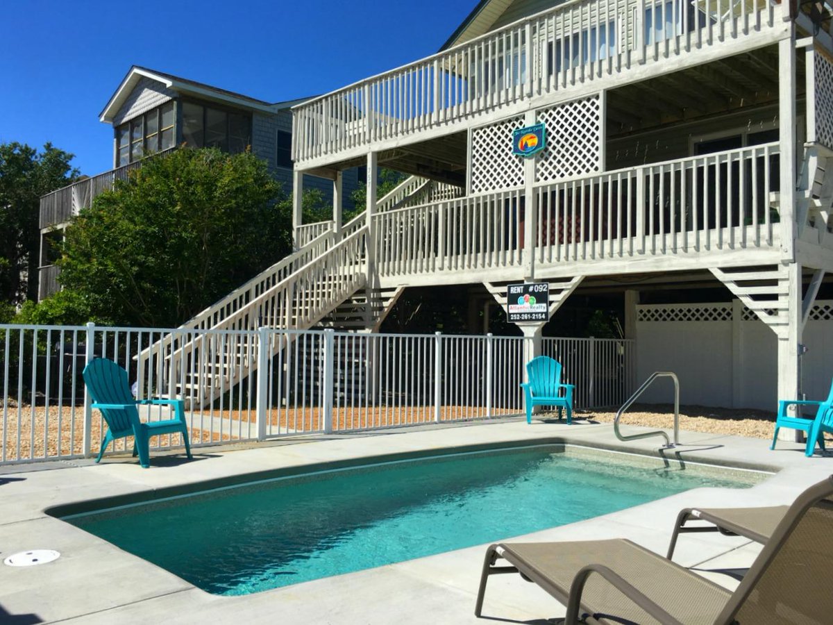AtlanticRealOBX's tweet photo. Private Pool -- Check
Hot Tub -- Check
Pet Friendly -- Check
The Kaerolla Dawn has everything you need for a fantastic OBX vacation. https://t.co/MTuWGiNv2U #petsallowed #beachhouse #corollaNC #visitnc #beachvacation #summer #oceanside #bellsandwhistles #familyfun #funnsun https://t.co/Y1pLRLAIVL