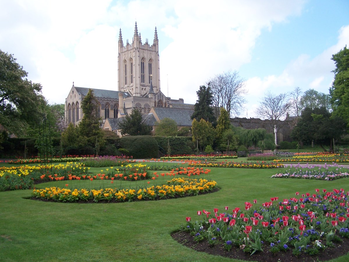 <a href="/InfoSuffolk/">Suffolk Village Info</a> ... <a href="/stedscath/">St Eds Cathedral</a> is supporting #LiveLent, a call to action as part of the Church of England’s first ever Green Lent campaign, which is being backed by @JustinWelby See more at bit.ly/2TdMtGA