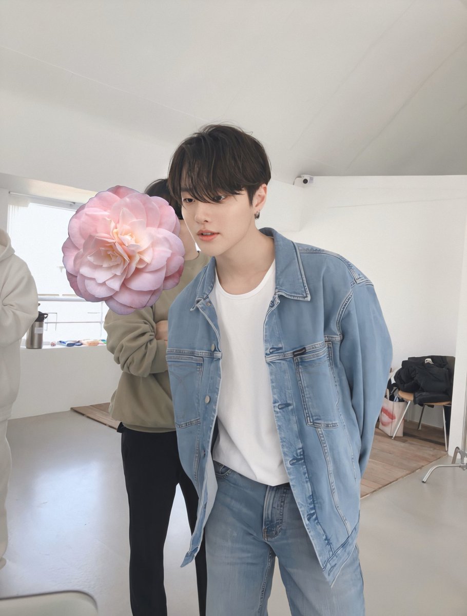 venice ✿ ˎˊ˗ tweet media