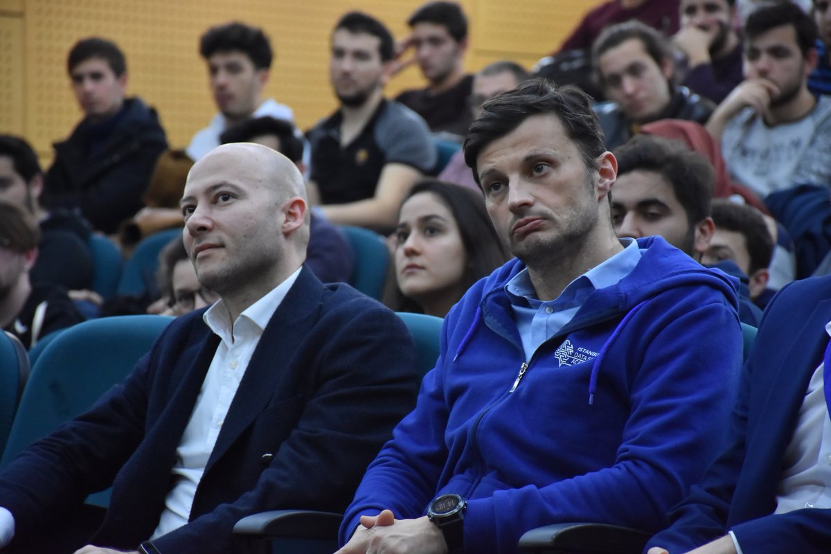 btsakarya's tweet photo. Yapay Zeka Zirvesi'20 Etkinliğimizde bizimle birlikte olan Ali Sermet Taşdöğen ve Zekeriya Beşiroğlu başta olmak üzere katılan herkese teşekkür ederiz. Bir sonraki etkinliklerimizde görüşmek üzere 👨‍💻🎆

#sauBt #bilgisayar #YapayZeka https://t.co/RowKBTW6F8