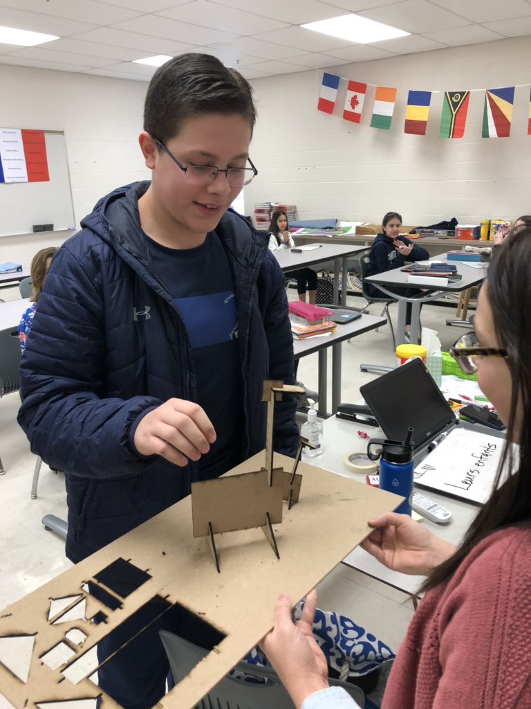 Alison Hinesman tweet media