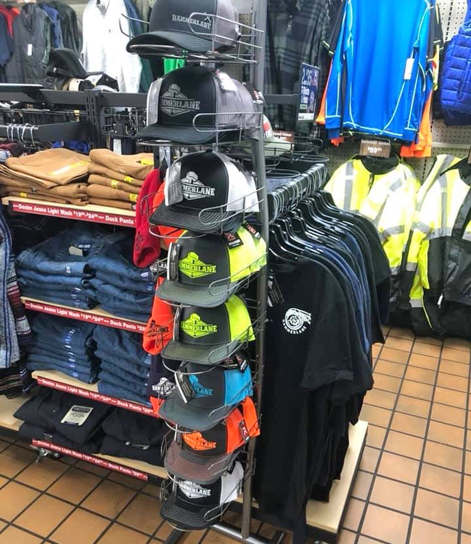 The TA in Wildwood, FL is stocked up on #HammerLane hats! What truck stop have you picked up some HL at recently?
#truckstop #truckdriver #travelcentersofamerica #tapetro