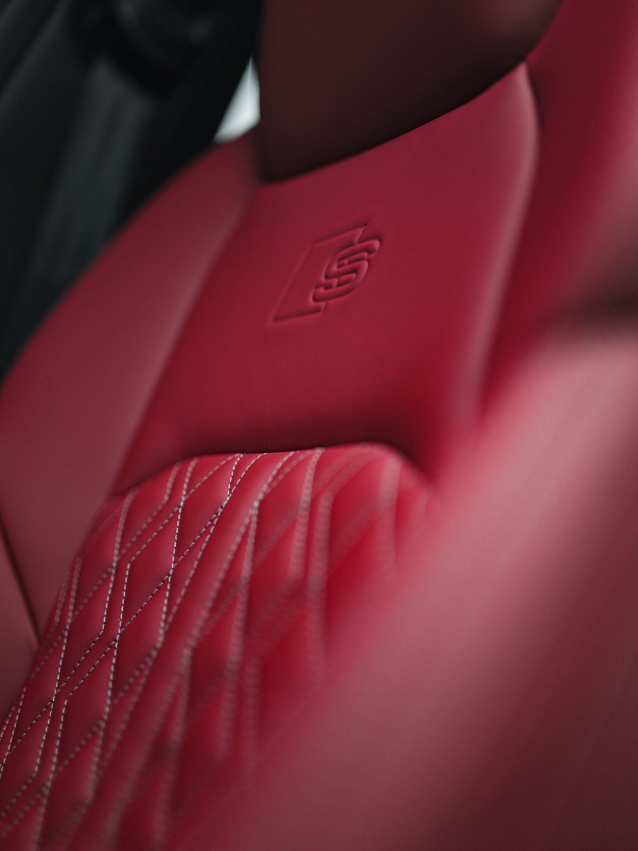 It's what's on the inside that counts...

#Audi #AudiS6 #S6