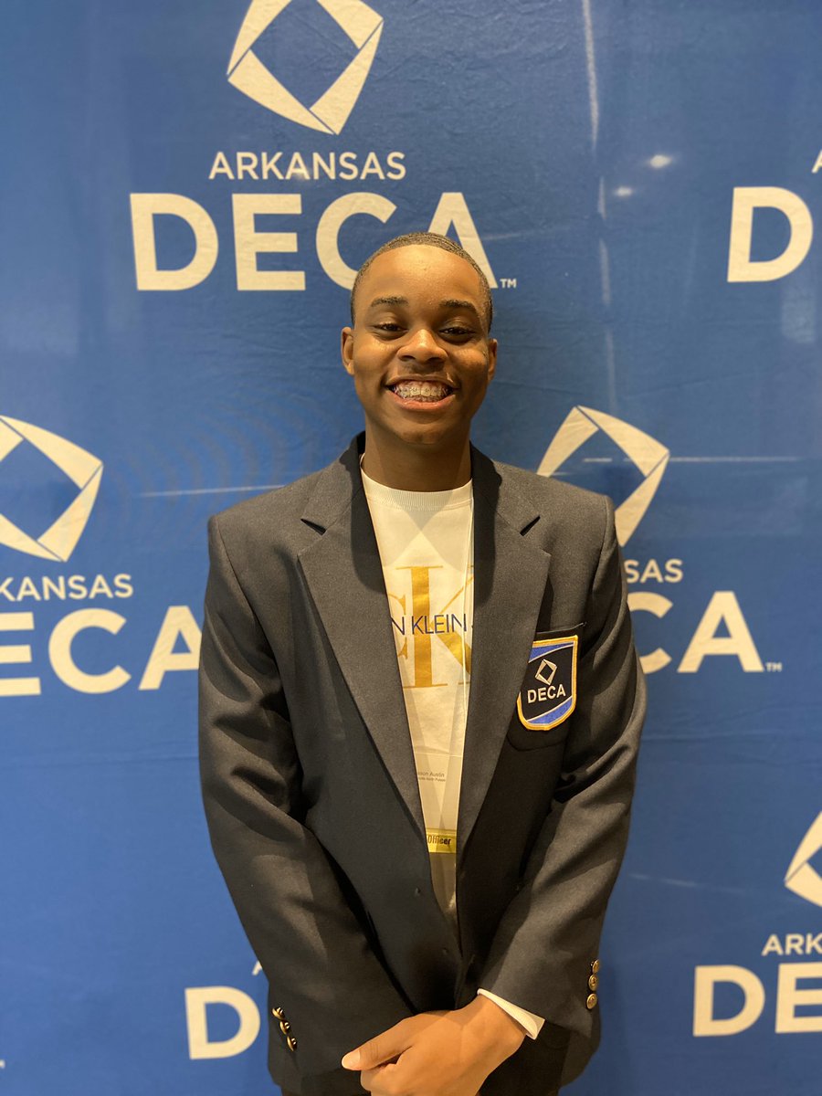 JHSDECA2's tweet photo. “Many portray failure to be this negative entity, but on the contrary it’s this ambiguous concept. You learn from your mistakes and take that into account once you try again.” Kasson A. @ArkansasDECA #ARDECASCDC #weARdeca @JNPSD1 https://t.co/XiR0YA7FWK
