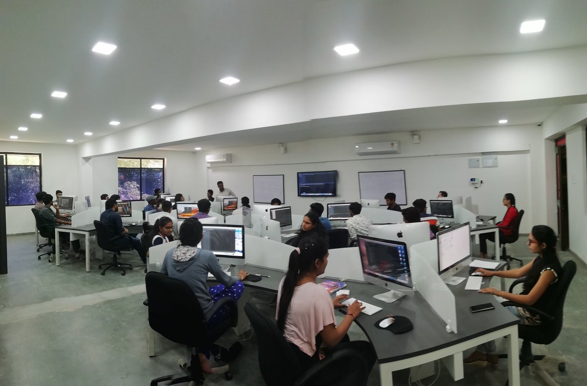 BapuGKVCampus's tweet photo. Python course at Mobinnovation CoE at Shankersingh Vaghela Bapu Institute of Technology, Vasan, Gandhinagar. 1st Day-Hands on Training with industry person.
@BapuGKVCampus @AdhvaryuKinjal #svbit #bapugkv #Python #webdevelopment #batch2020 #ced #ioslab https://t.co/04FjkZV4L1