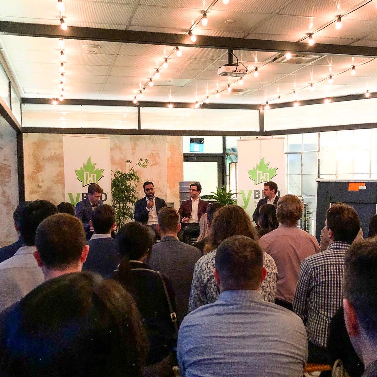 CentreCourtInc's tweet photo. Last night our President, Shamez Virani, shared his insight of the real estate market, what it takes to develop a site and have a lean, analytically driven team to the community members of @yBILD_GTA. 

Thank you for having us.

#CentreCourt #RealEstate #yBILD #Toronto https://t.co/DQxzgWkRl2