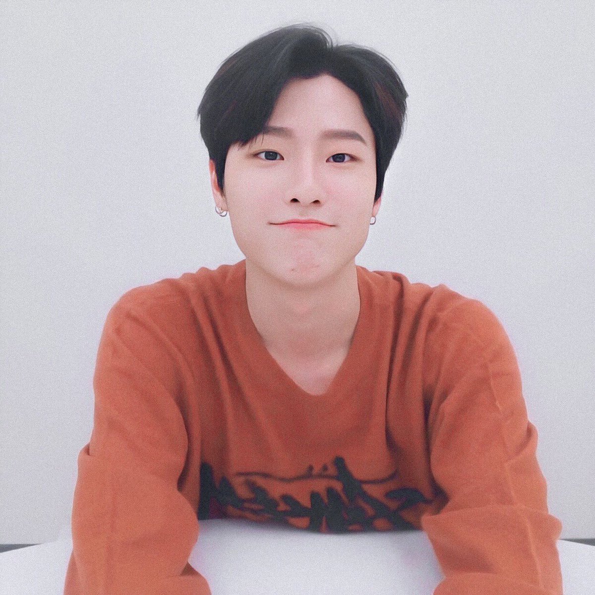 1dooboo's tweet photo. 아앙 한번만 만져보자 https://t.co/tjcoznhDgJ