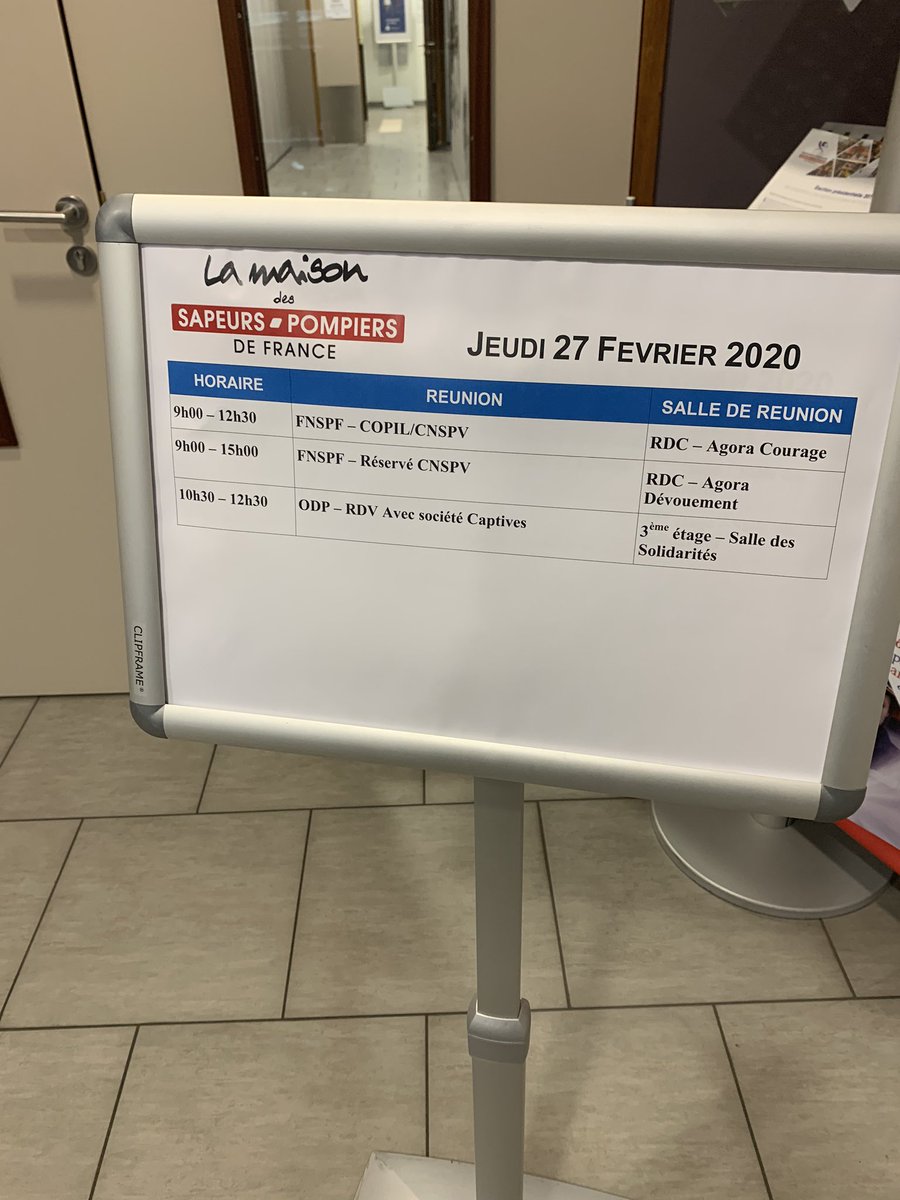 YohannClercq's tweet photo. COPIL DU CNSPV À la maison des sapeurs-pompiers
De nombreux sujets débattu ! Avec une belle politique de changement
Apporter des mesures 

#cpmeoise
#DGSCGC
#Conseildepartementaloise
#oise 
#Luccorack
#Ericdevalroger
#Nadegelefebvre
#FNSPF
#ODP
#UDSPO
#CNSPV
@c_troendle
@CD_oise https://t.co/q6J0EnHsdM
