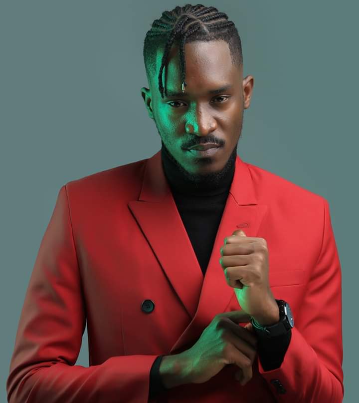 mugyenyi02's tweet photo. @IamApass Once said.......
Me. Working for legacy and my people defending (GIFTED) π https://t.co/p6MDt8Z8Ng