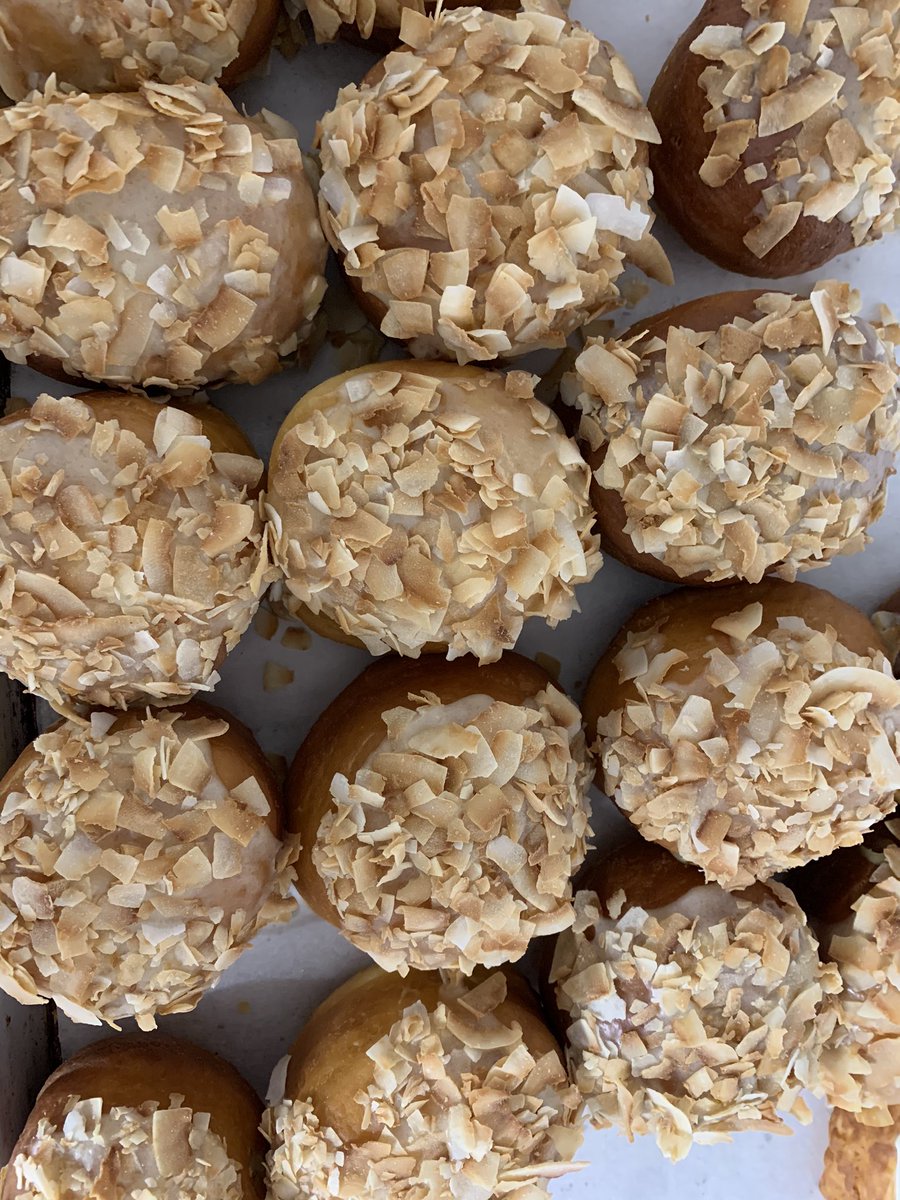 Thursday and Saturday = bomboloni 🇮🇹 doughnuts