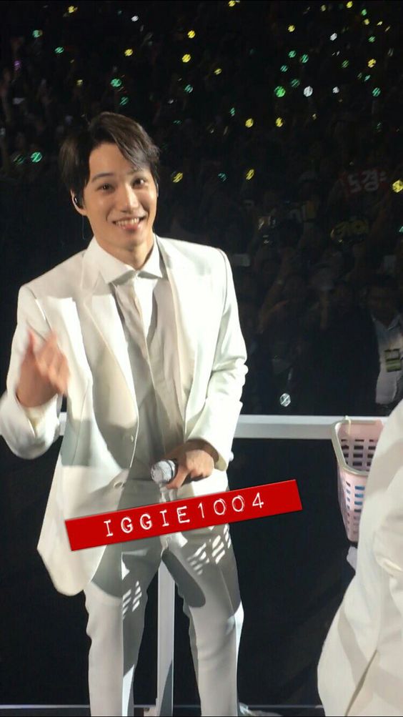 low quality jongin (@kjilq) on Twitter photo 