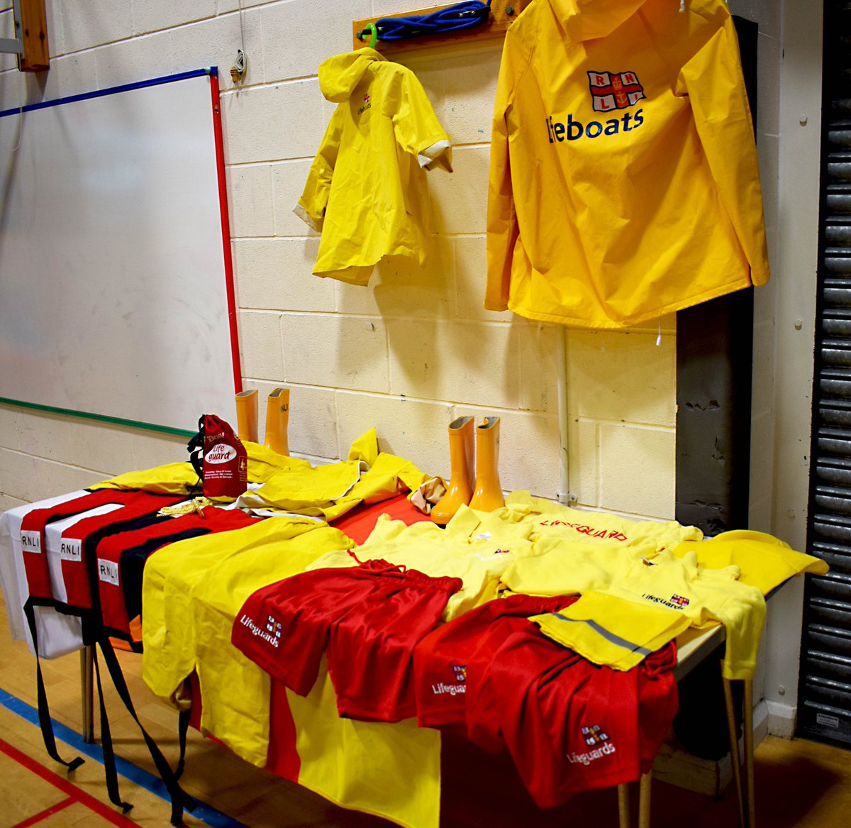 Shaftesbury Victoria School tweet media