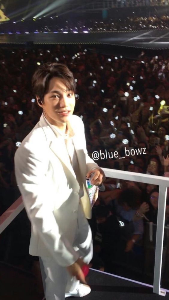 low quality jongin (@kjilq) on Twitter photo 