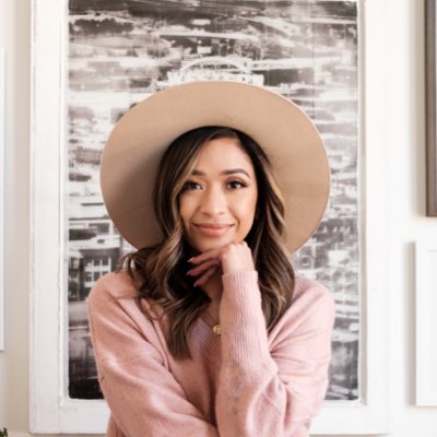 ChriistineClark's tweet image. #NewProfilePic