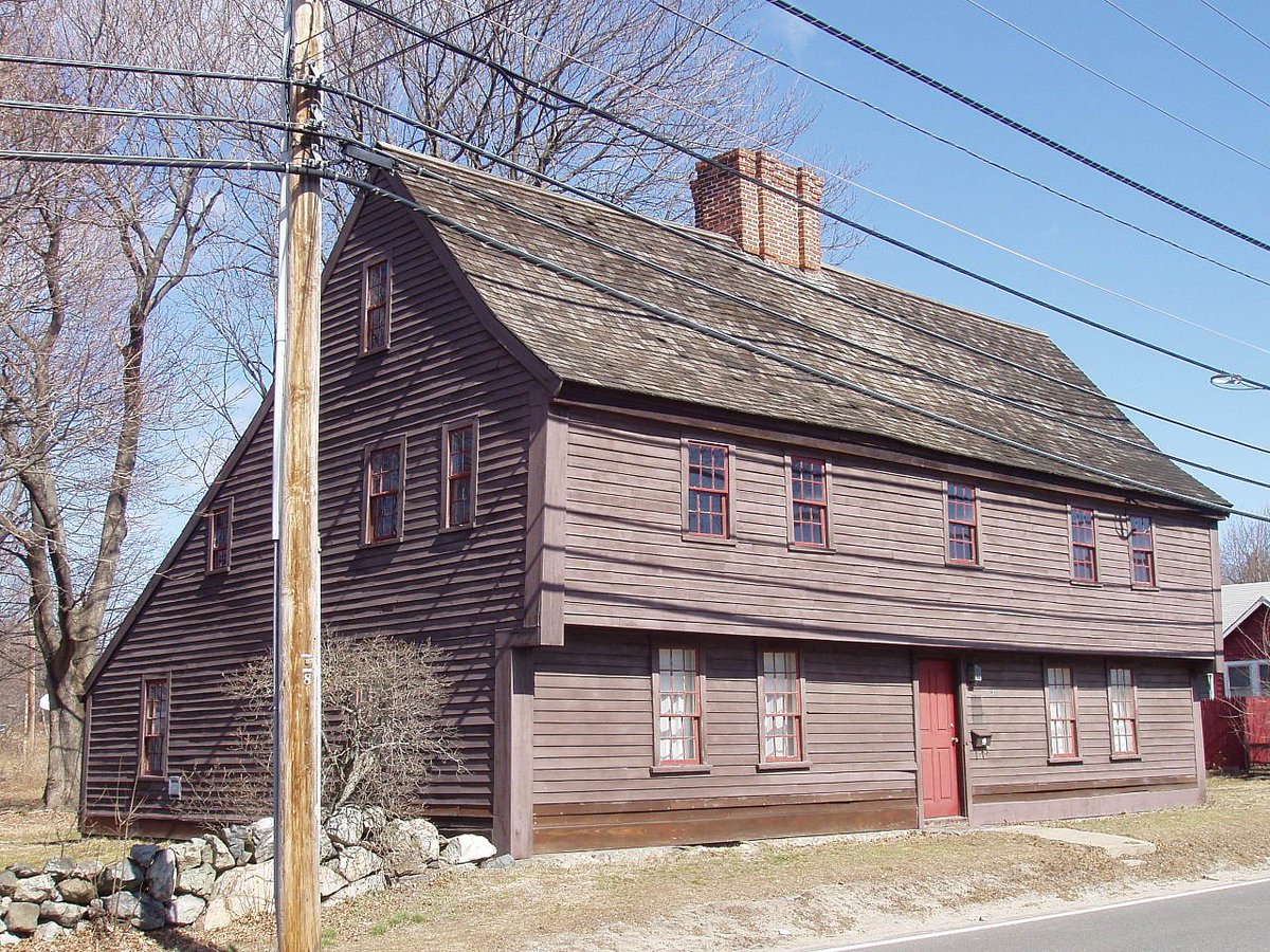 you basically can't spit here without hitting a gorgeous, rambling, late 17th century house