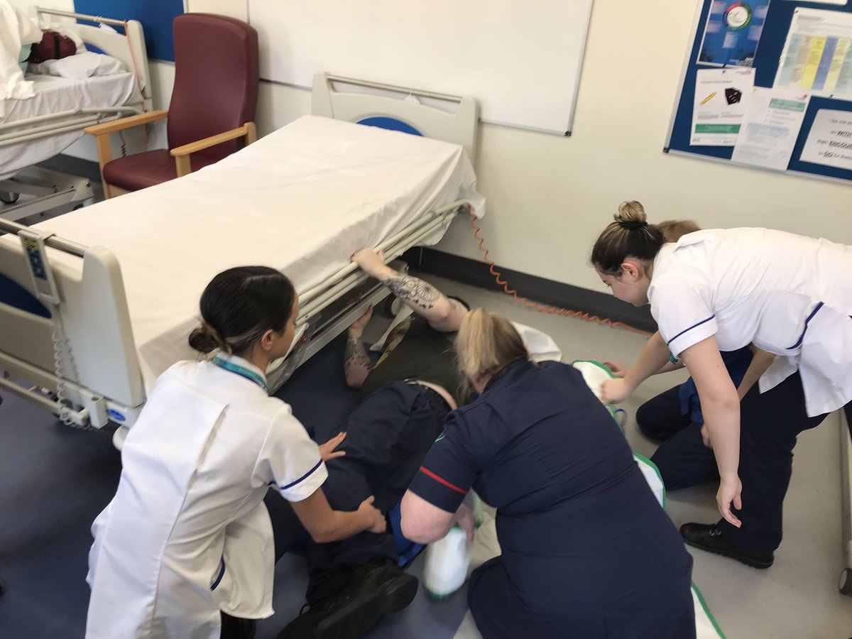Andrea Powers ๐ (@powersam81) on Twitter photo Multi-professional Simulation Based Education #simulation #patientsafety fantastic day enjoyed by both candidates and faculty <a href="/BromleyAmanda/">Amanda Bromley (she/her) ๐บ๐ฆ</a> @AnitaFleming7 <a href="/PeteWRN/">Pete Weller</a> <a href="/paula_flint/">Paula Flint</a> <a href="/HelenBowler8/">Helen Bowler</a> <a href="/SharonHarris97/">Sharon Harris</a> <a href="/OliviaBillings4/">Olivia Billings</a> <a href="/MMUPreRegNurse1/">Anne-Marie Borneuf</a> <a href="/NMSW_UG/">UoM Nursing & Midwifery</a> Multi-professional Simulation Based Education #simulation #patientsafety fantastic day enjoyed by both candidates and faculty <a href="/BromleyAmanda/">Amanda Bromley (she/her) ๐บ๐ฆ</a> @AnitaFleming7 <a href="/PeteWRN/">Pete Weller</a> <a href="/paula_flint/">Paula Flint</a> <a href="/HelenBowler8/">Helen Bowler</a> <a href="/SharonHarris97/">Sharon Harris</a> <a href="/OliviaBillings4/">Olivia Billings</a> <a href="/MMUPreRegNurse1/">Anne-Marie Borneuf</a> <a href="/NMSW_UG/">UoM Nursing & Midwifery</a>