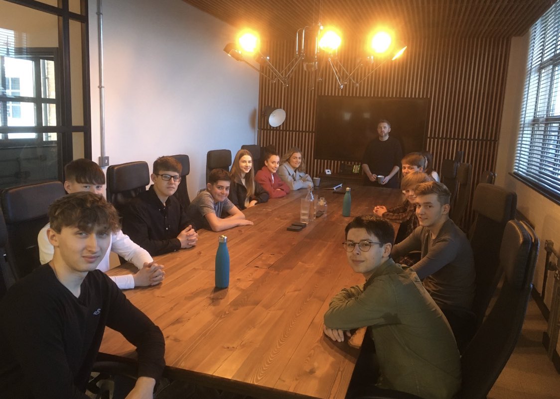 We were lucky enough to visit @Evosite on Tuesday to give us a talk all about digital marketing. We will never forget this amazing experience. Thank you for having us, we thoroughly enjoyed the visit, we learnt so much👍

If you want to buy a bottle, DM us and we will sort it♻️🌎