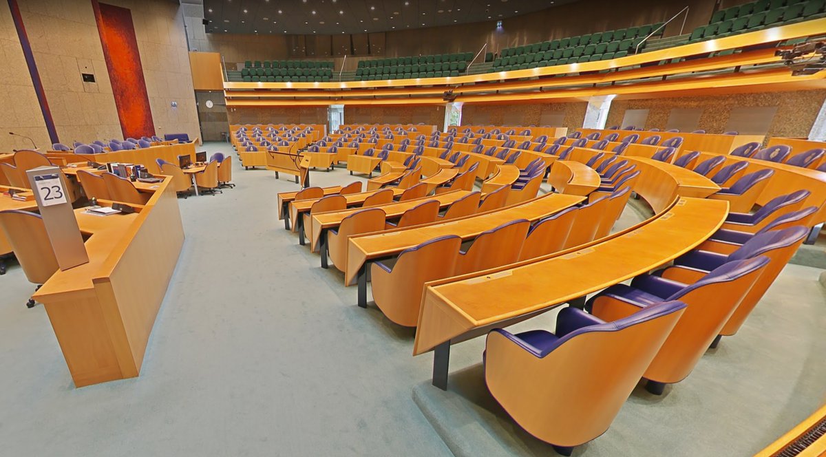 KNBnotariaat's tweet image. Breng het huwelijksgoederenregister onder bij het notariaat en stel een nationaal coördinator aanpak criminaliteit in. Deze en andere suggesties doet de KNB aan verschillende politieke partijen voor hun verkiezingsprogramma’s.

Lees meer via knb.nl/nieuwsberichte…