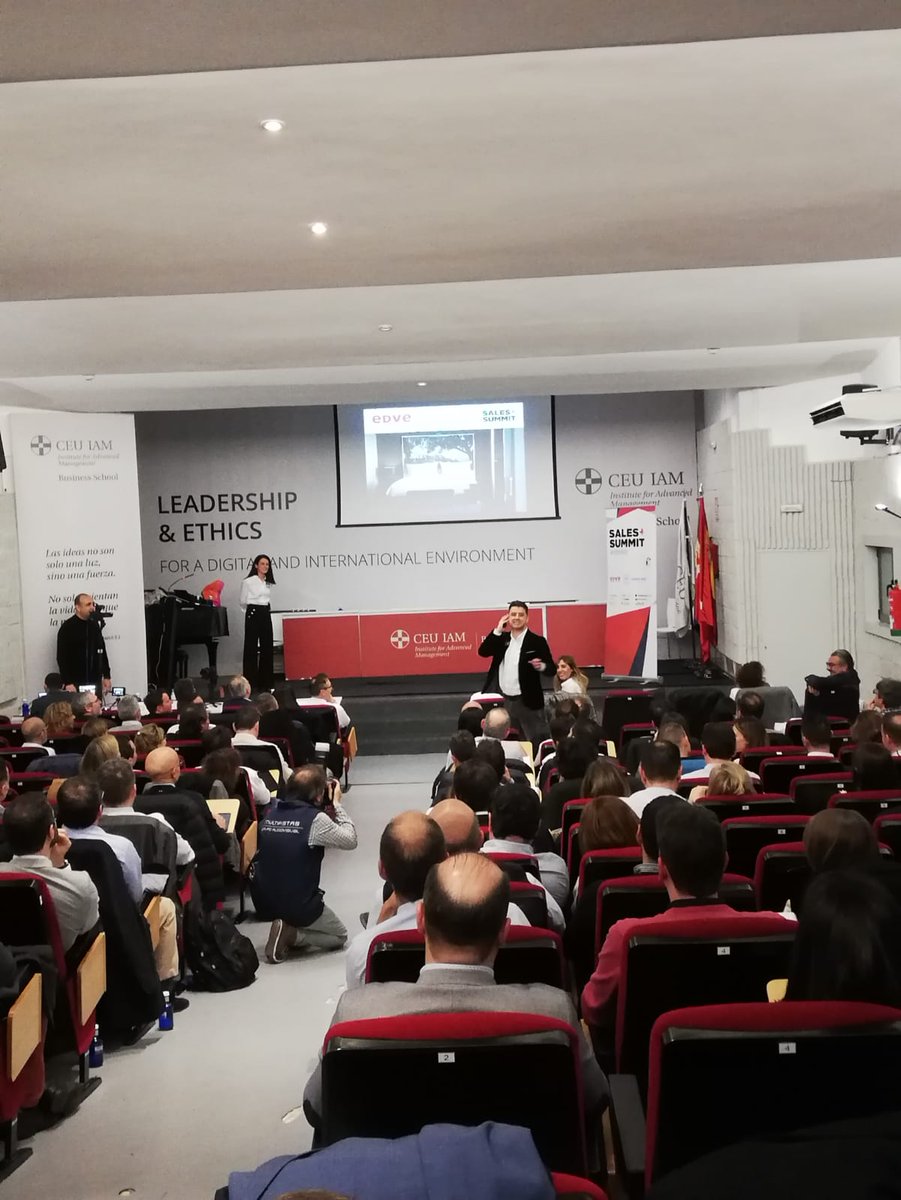 ¡Brava la ponencia de Manuel Paderne! 👏 #salessummit #yovendo20