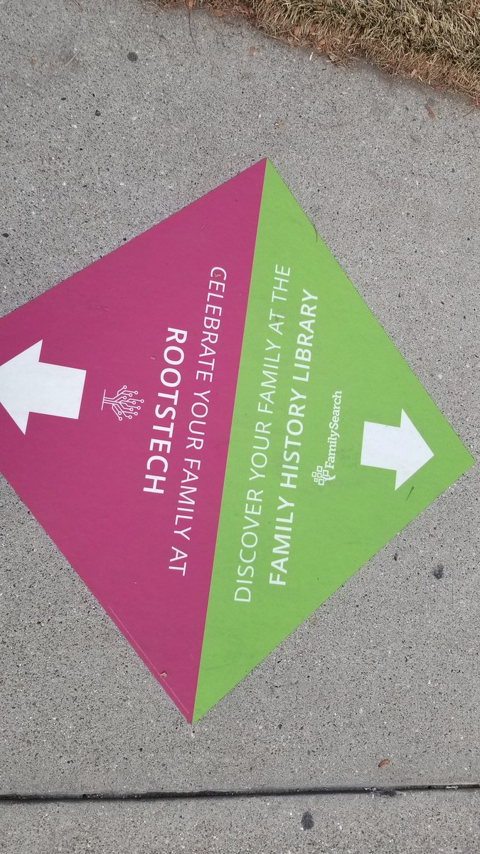 Lindac885's tweet photo. Decisions!!! #rootstech https://t.co/mmqL4K1EiC