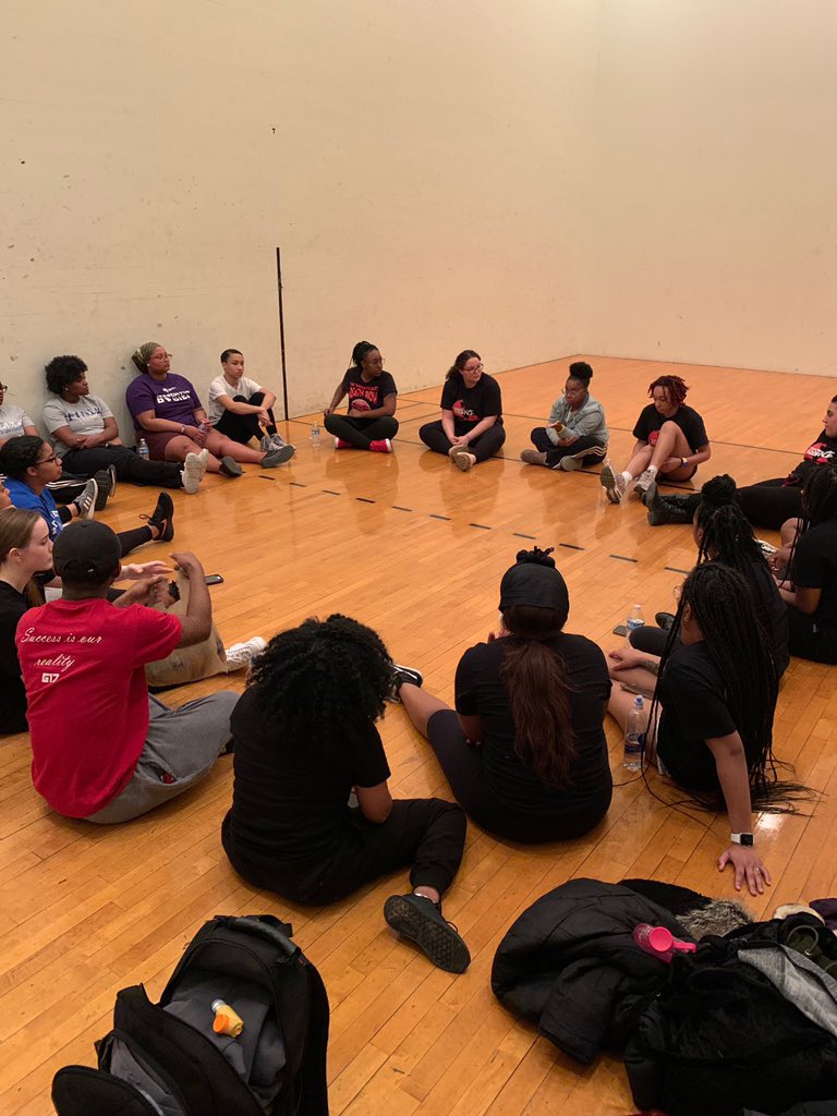 PreaJackson's tweet photo. The Finer Fitness event hosted by the Ladies of The Delta Epsilon Chapter of Zeta Phi Beta Sorority INC, was a success! Shout out to them for letting us lead discussion on healthy lifestyles🖤💛#LevelUpWithPrea Essence Dance team came and blessed us with a dance routine! https://t.co/MsZHvTFAc6