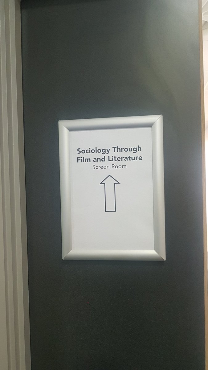 LaurieParsons's tweet photo. #SY2094 first of two film screenings for our sociology through film and lit module @PhoenixLeic @Leicestersoc. Film #1, A Taste of Honey https://t.co/MTuy9I0DQ7