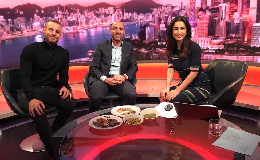 #ThrowBackThurday to the time when Craig was on <a href="/BBCWorld/">BBC News (World)</a> with <a href="/JiminisFood/">Jimini's</a>'s Clément Scellier, where they were discussing the future of food. Craig covered Seaweed &amp; Co. and #seaweed while Clément spoke about #JiminisFood and insect snacks. #NotWeirdButWonderful