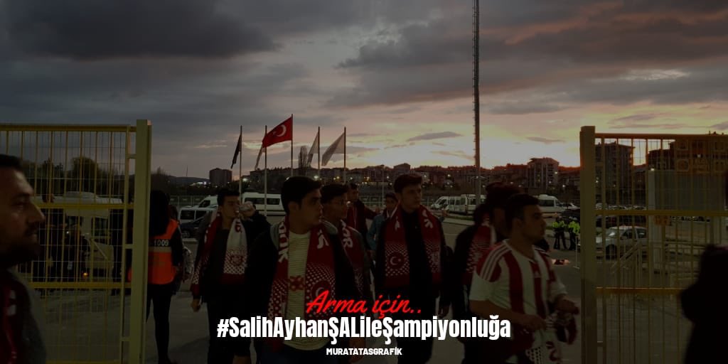 Sizin davetiniz sayenizde ilk defa stadyumda maç izledim bu unutulmaz an için teşekkürler.. Bir kere daha bu atmosferi yaşamak isterim. #SalihAyhanŞalileŞampiyonluğa <a href="/valisalihayhan/">Salih AYHAN</a> <a href="/mustafaates58/">Mustafa ATEŞ</a> @erdogantunc58