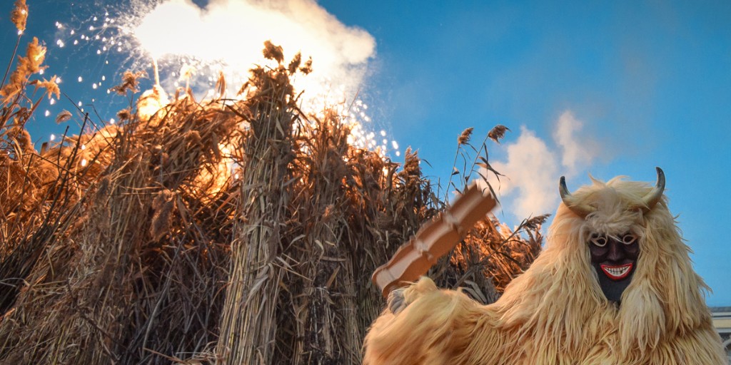 spiceofeurope's tweet photo. In Mohács, the winter was officially scared off with a huge bonfire and a parade of busós dressed in costumes and scary masks. So don't be surprised if spring arrives in Budapest soon! 😎
#spiceofeurope #carnivalseason https://t.co/s3a0RzbsQb