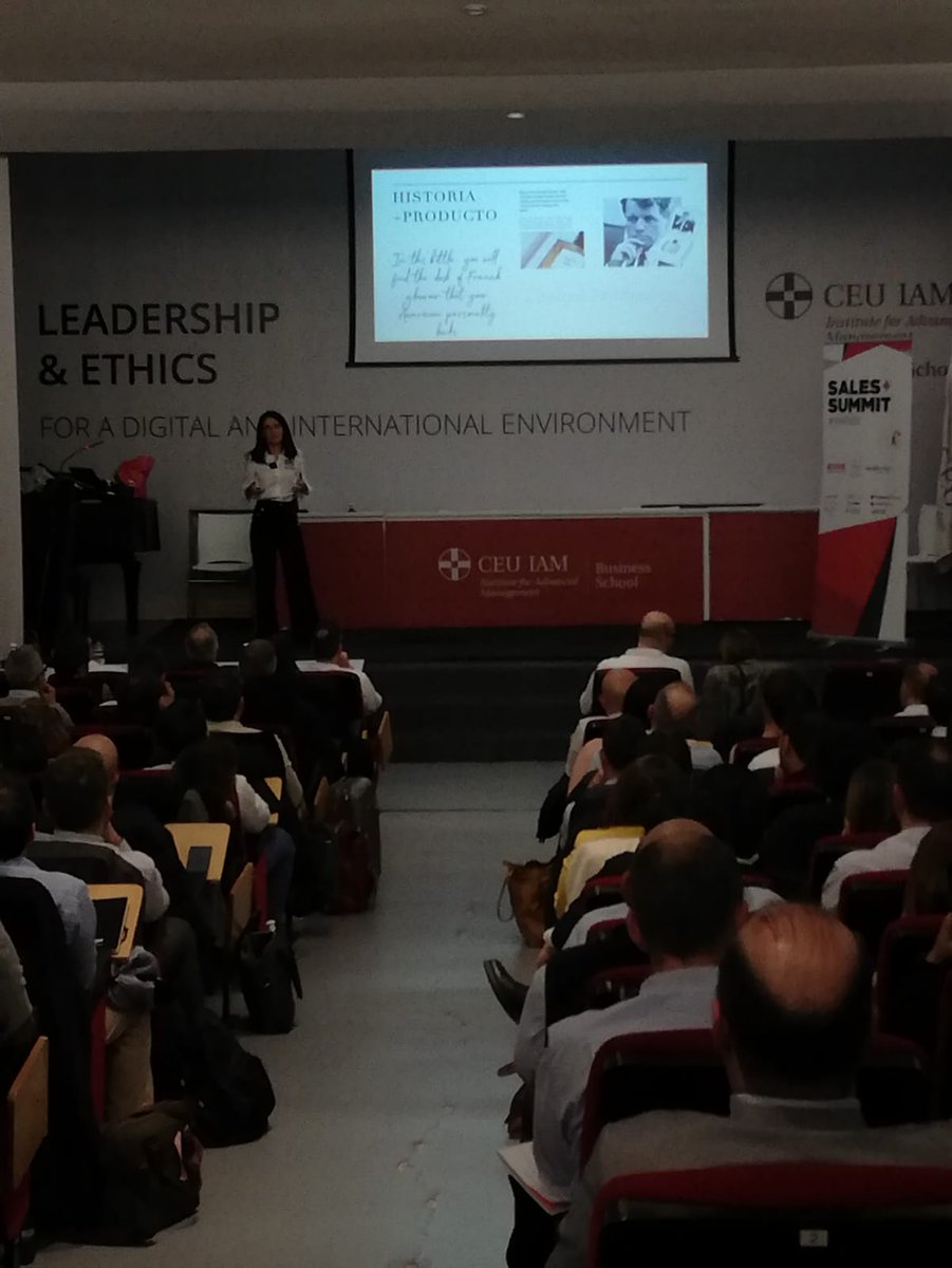 Lo importante no es el producto, sino la historia. ¡Brava Nuria! 🤩 
#salessummit #yovendo20