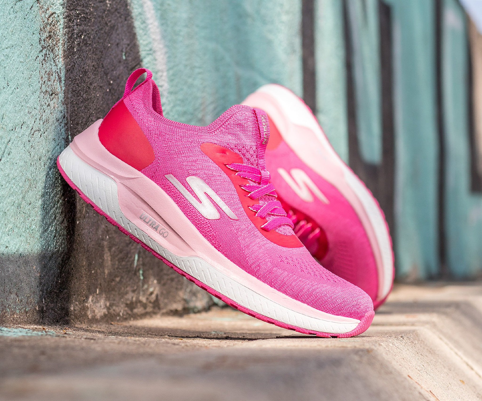 skechers go run steady swift