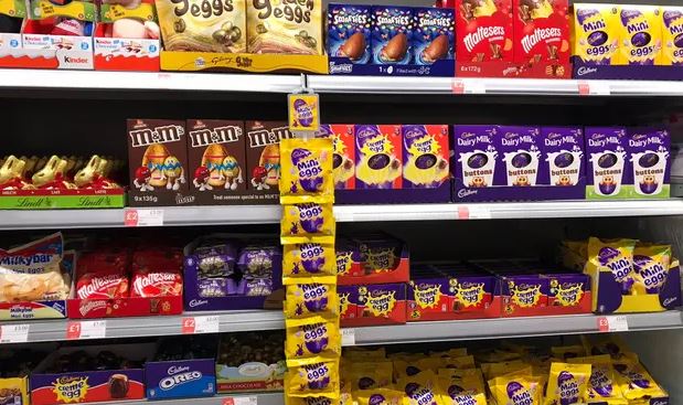 In a recent study, researchers find an alarming increase of #NAFLD in young adults. #liverdisease #fattyliver 

theguardian.com/society/2019/a…