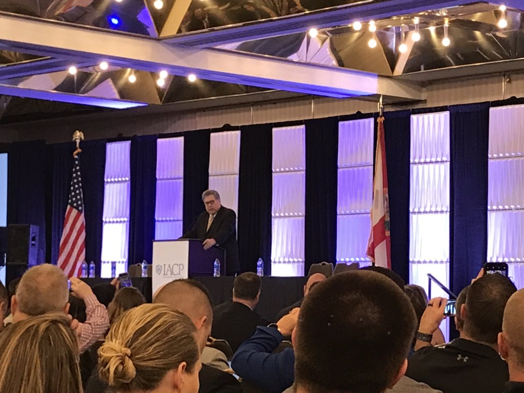 A standing ovation for US Attorney General William Barr- keynote speaker @TheIACP #osw2020 event. AG Barr is a wonderful supporter of law enforcement in the USA.