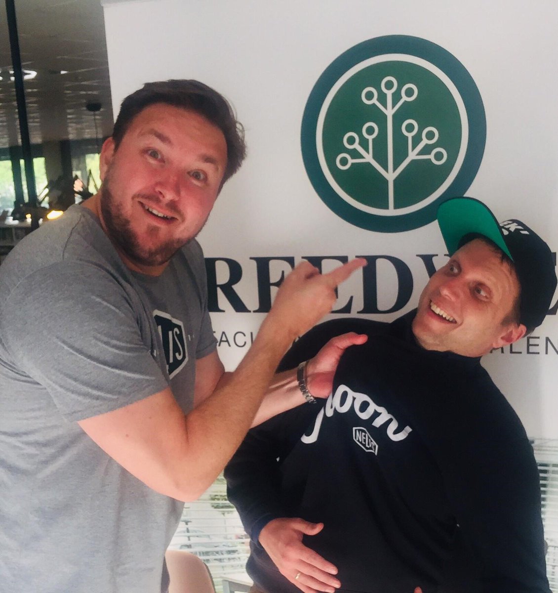 schoonmkjournal's tweet image. #meestgelezen week 9: Interview met Breedweer en Nelis over hun unieke primeur in sociaal #aanbesteden Hogeschool Utrecht | @brdwr @StNelis @HU_Utrecht #glasbewassing #gevel | schoonmaakjournaal.nl/premium/breedw…