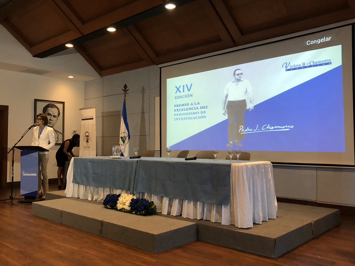 FundVioleta's tweet photo. Empezando nuestra XIV Edición Premio a la Excelencia del Periodismo de Investigación #premiopjch #fvbch https://t.co/UQMKahw3B5