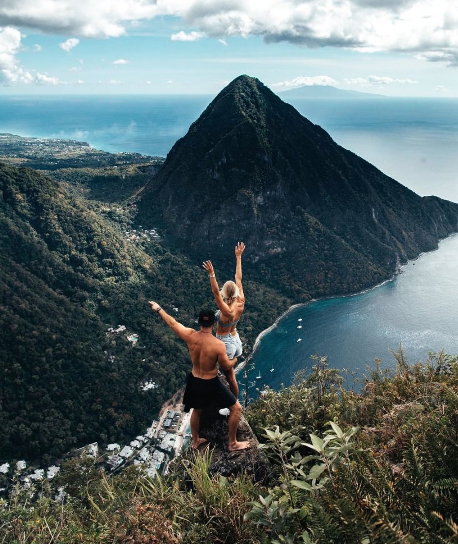 Essential Detail tweet media