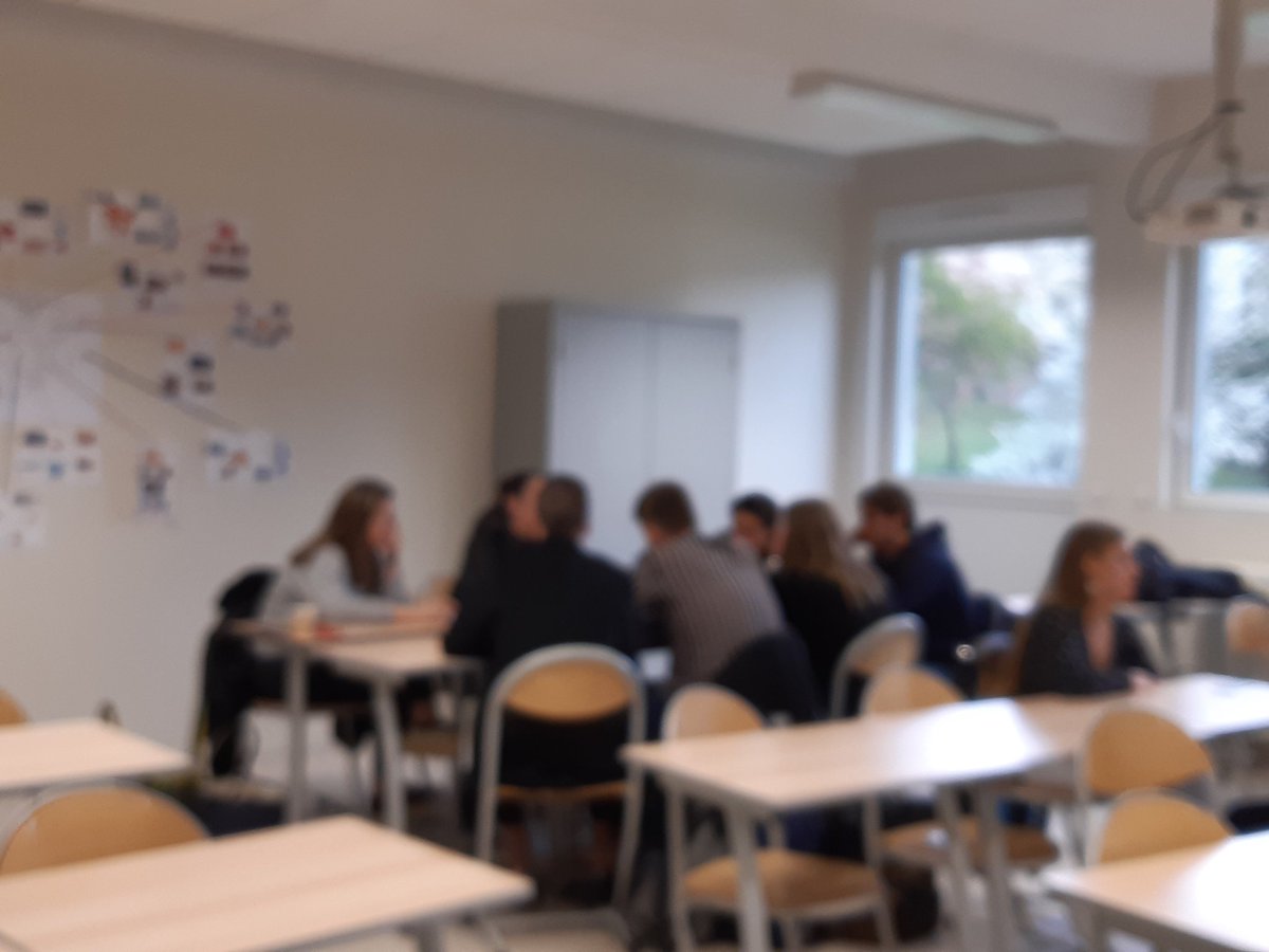 BaylacSylvie's tweet photo. Premier forum des anciens élèves du lycée Pardailhan #Parcoursup #parcours
De beaux moments d'échange avec les élèves de terminale : vie étudiante, organisation des formations ...
Félicitations à Mme AVezac pour cette organisation ! https://t.co/K6x00HU12f
